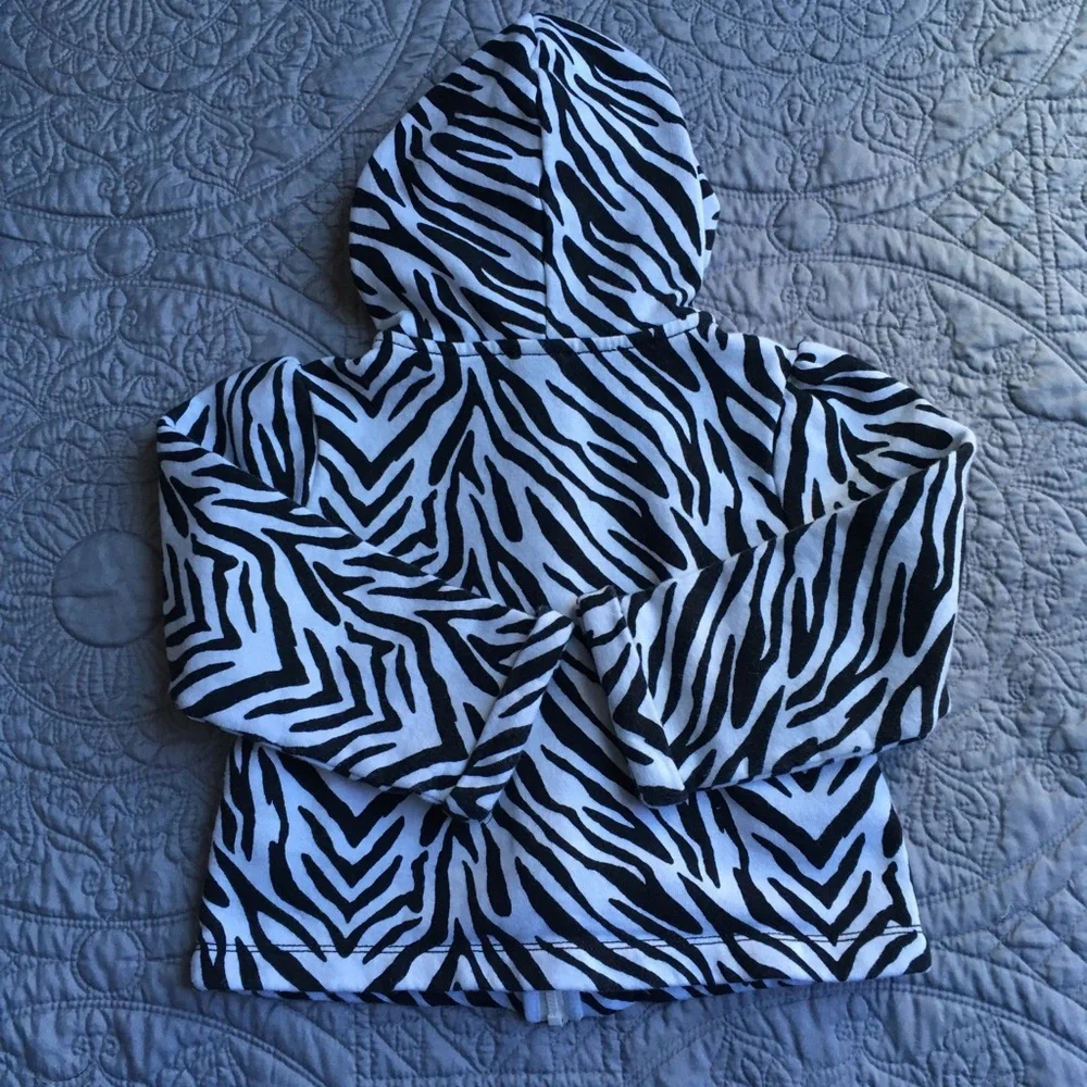 Gymboree zebra zip up hooded sweater size 4-5